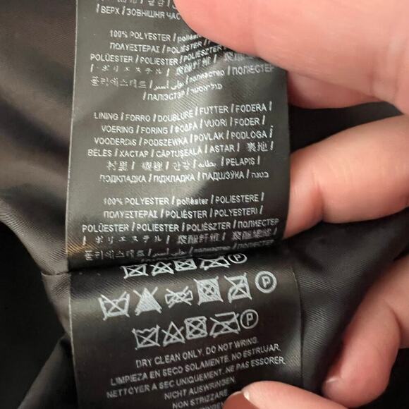 GBG Men's Black Velvet Two Button Blazer Size Medium - Picture 7 of 7